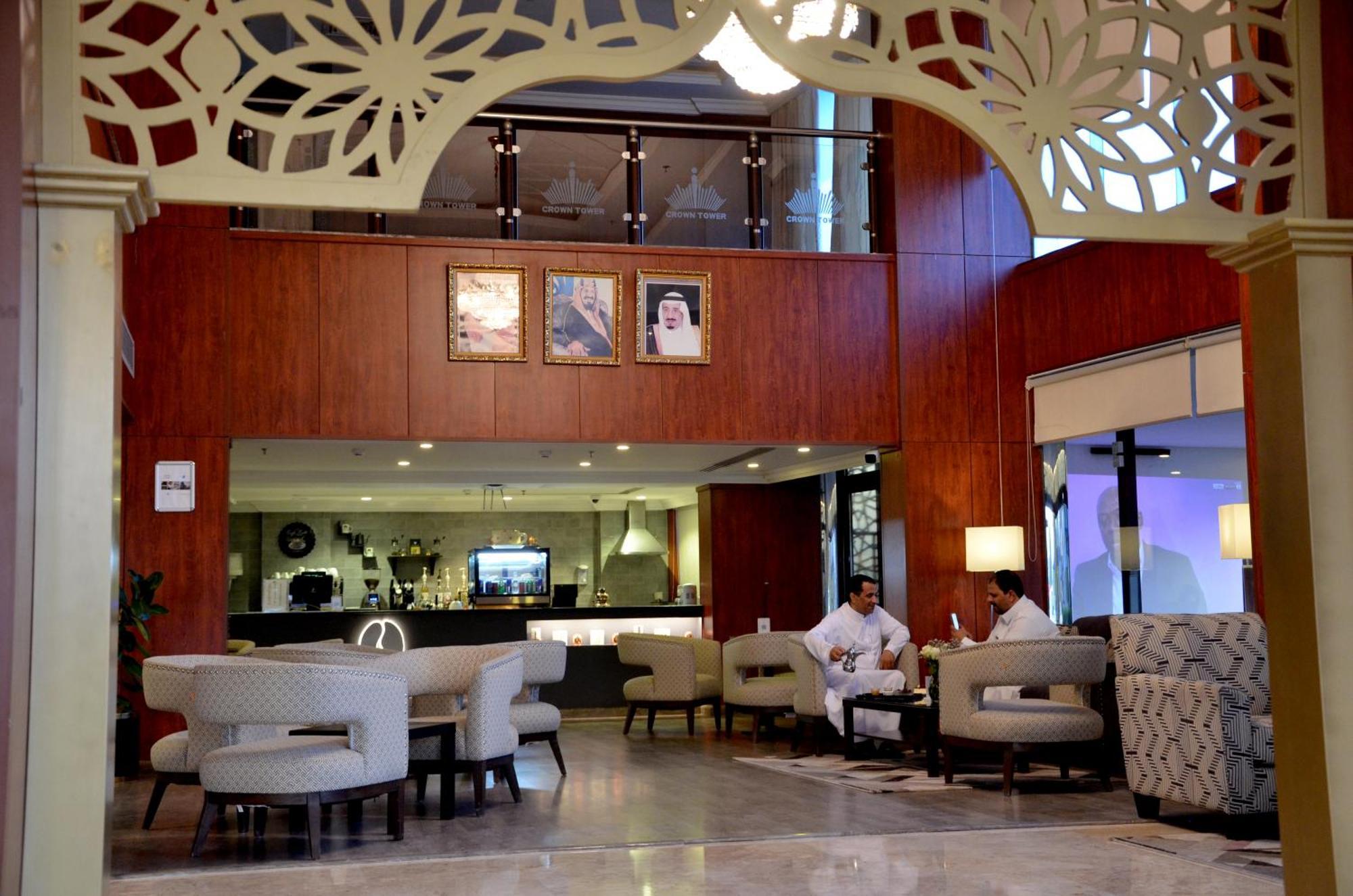 皇冠大厦酒店 Al Al Jubail 外观 照片
